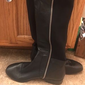 * *Michael Kors boots 👢